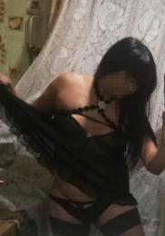 Индивидуалка-проститутка из Киева Зара предлагающая минет в презервативе