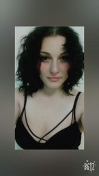 Индивидуалка-проститутка из Киева Арина  предлагающая секс групповой