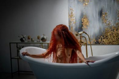 Проститутка-индивидуалка из Киева Рианна с 1 размером груди