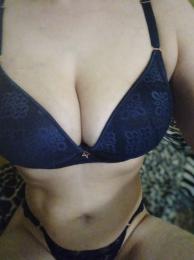 Проститутка-индивидуалка из Киева Ангелина с 4 размером груди